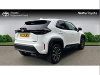 Used Toyota Yaris Cross Design 113 HP (83 kW) 2023 White SUV