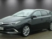 Used Toyota Auris Hybrid 136 HP (100 kW) 2018 Black Estate