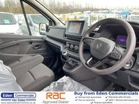 Gebraucht Renault Trafic PE 130 PS (95 kW) 2024 Weiß Van / Kleinbus