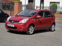 Begagnad Nissan Note Tekna 110 HK (80 kW) 2009 Röd Halvkombi