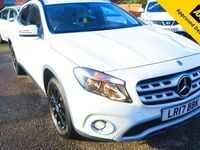 Used Mercedes GLA200 SE 136 HP (100 kW) 2017 White SUV