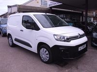 Used Citroën Berlingo PureTech 110 HP (80 kW) 2021 White MPV