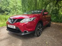 Used Nissan Qashqai Tekna 115 HP (84 kW) 2014 Red SUV