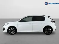 Used Peugeot 208 Allure 101 HP (74 kW) 2025 White Hatchback