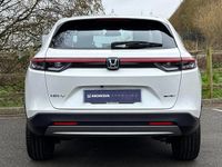 Used Honda HR-V Elegance 128 HP (94 kW) 2024 White SUV