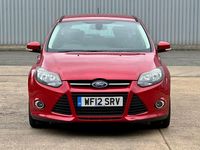 Used Ford Focus Titanium 125 HP (91 kW) 2012 Red Hatchback