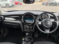 Begagnad Mini Cooper Classic 136 HK (100 kW) 2021 Grå Halvkombi