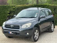 Begagnad Toyota RAV4 2006 Grå SUV