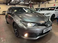 Used Toyota Auris Design 116 HP (85 kW) 2018 Bronze Estate