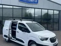 Used Vauxhall Combo Edition 100 HP (73 kW) 2019 White MPV