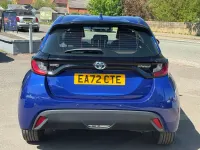Usado Toyota Yaris Hybrid 2022 Azul Citadino