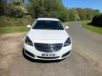Second-hand Vauxhall Insignia Design Edition 140 CP (102 kW) 2014 Alb Break