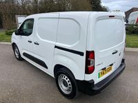 Used Vauxhall Combo 100 kW (136 HP) 2022 White MPV
