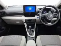 Used Toyota Yaris 116 HP (85 kW) 2023 White Hatchback