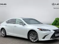 Begagnad Lexus ES300H 218 HK (160 kW) 2021 Sedan