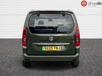 Used Vauxhall Combo Ultimate 100 kW (136 HP) 2025 Green MPV