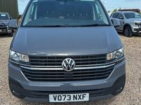 Begagnad VW Transporter Highline 150 HK (110 kW) 2023 Grå Van