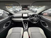 Used Toyota Yaris Hybrid 113 HP (83 kW) 2022 Silver Hatchback