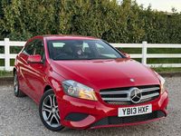 Begagnad Mercedes A180 2013 Röd Halvkombi