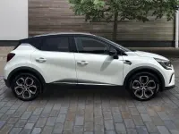 Used Renault Captur Techno 145 HP (106 kW) 2023 White/black SUV