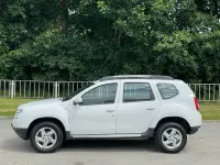 Used Dacia Duster Lauréate 2013 White SUV
