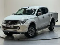 Used Mitsubishi L200 2017 White Pickup