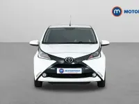 Used Toyota Aygo x-style 69 HP (50 kW) 2018 White Hatchback
