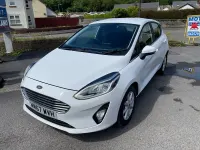 Used Ford Fiesta Zetec 100 HP (73 kW) 2018 White Hatchback
