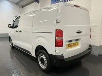 Used Citroën Dispatch 100 HP (73 kW) 2023 White MPV