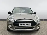 Begagnad Mini Cooper Exclusive 136 HK (100 kW) 2020 Silver Halvkombi