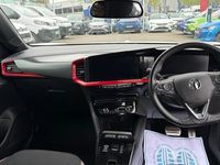 Second-hand Vauxhall Mokka SRi 131 CP (96 kW) 2022 Alb SUV
