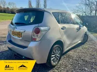 Used Toyota Verso 2016 Silver MPV