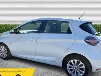 Used Renault Zoe Iconic 100 kW (136 HP) 2021 White Hatchback