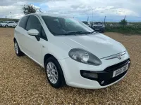 Używany Fiat Punto Evo Life 69 KM (50 kW) 2011 Biały Hatchback