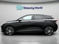 Begagnad MG MG4 EV Trophy 319 kW (435 HK) 2023 Svart Halvkombi