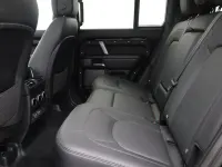 Usado Land Rover Defender 525 HP (386 kW) 2023 Preto SUV