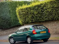 Used Toyota Corolla 2000 Green Hatchback