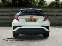 Used Toyota C-HR Design 122 HP (89 kW) 2021 White SUV