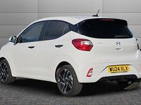 Used Hyundai i10 Premium 79 HP (58 kW) 2024 White Hatchback