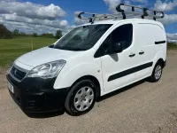 Used Peugeot Partner 2018 White