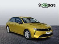Second-hand Vauxhall Astra Design Edition 130 CP (95 kW) 2023 Galben Hatchback