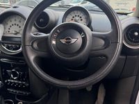 Used Mini One Countryman 97 HP (71 kW) 2012 White SUV