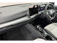 Nouă VW Golf VIII 204 CP (150 kW) 2025