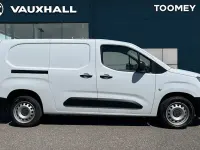 Used Vauxhall Combo S 101 HP (74 kW) 2022 White MPV