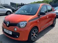 Used Renault Twingo Dynamique 70 HP (51 kW) 2017 Orange Hatchback