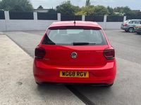 Used VW Polo SE 95 HP (69 kW) 2018 Red Hatchback
