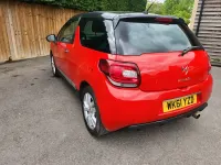 Begagnad Citroën DS3 120 HK (88 kW) 2011 Röd Halvkombi