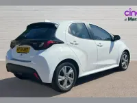 Used Toyota Yaris 113 HP (83 kW) 2024 White Hatchback