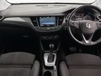Used Vauxhall Crossland Ultimate 131 HP (96 kW) 2022 White SUV