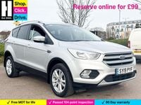 Usado Ford Kuga Zetec 120 HP (88 kW) 2019 Prateado SUV